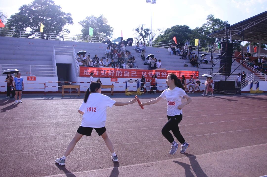 2c5db26da2aa4df5a0d7cb81e8184b73.jpg